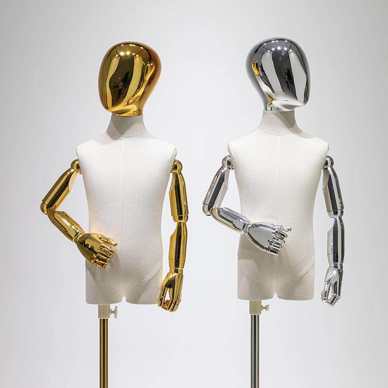 Baby Clothing Stores - Kleiderpuppe Babykörper mit Goldkopf und Galvanisierten